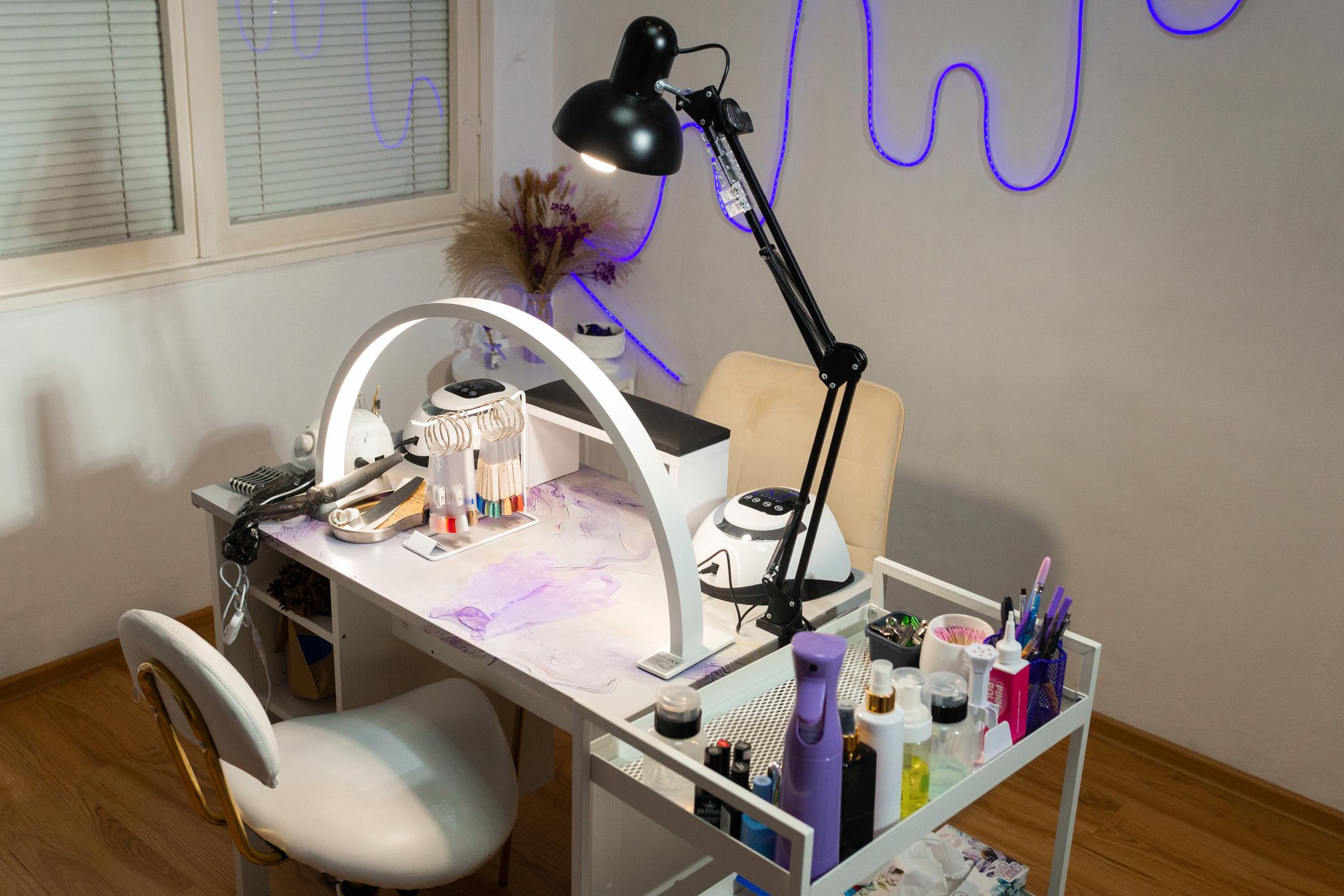 Estaciones de Trabajo Portátiles de Salón – D' Rose Beauty Center