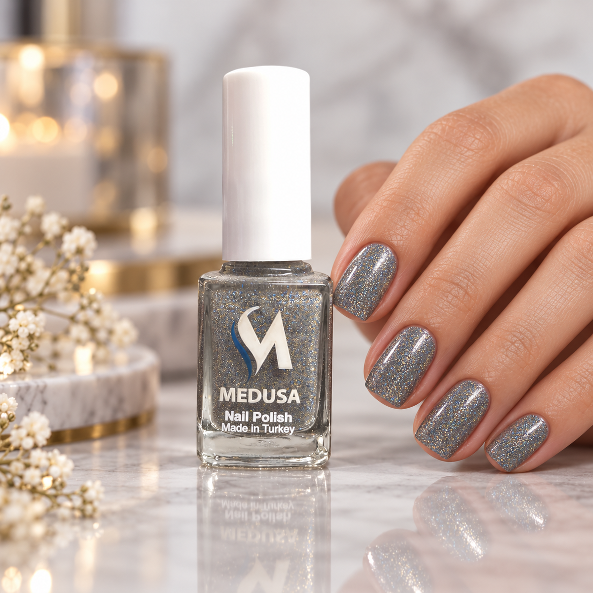 Medusa Esmalte de Uñas Plateado con Brillo 0.37 oz – MNP147