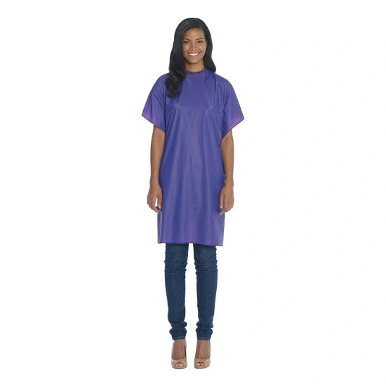 Diane Shampoo Cape 36” x 54” DTA01434 – Capa Morada Impermeable con Velcro