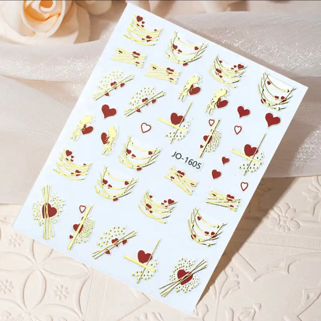 Joyful Nail Stickers 3D para Uñas Corazones Rojos y Dorados JO-1605