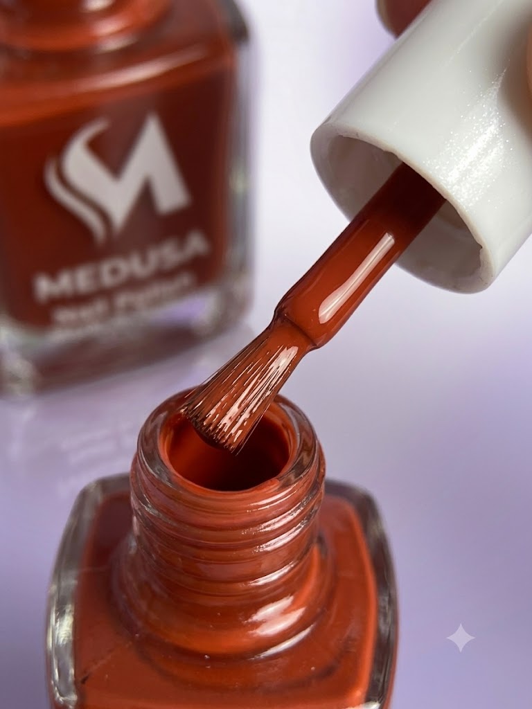 Medusa Nail Polish MNP152 Esmalte Terracota Cálido de Larga Duración
