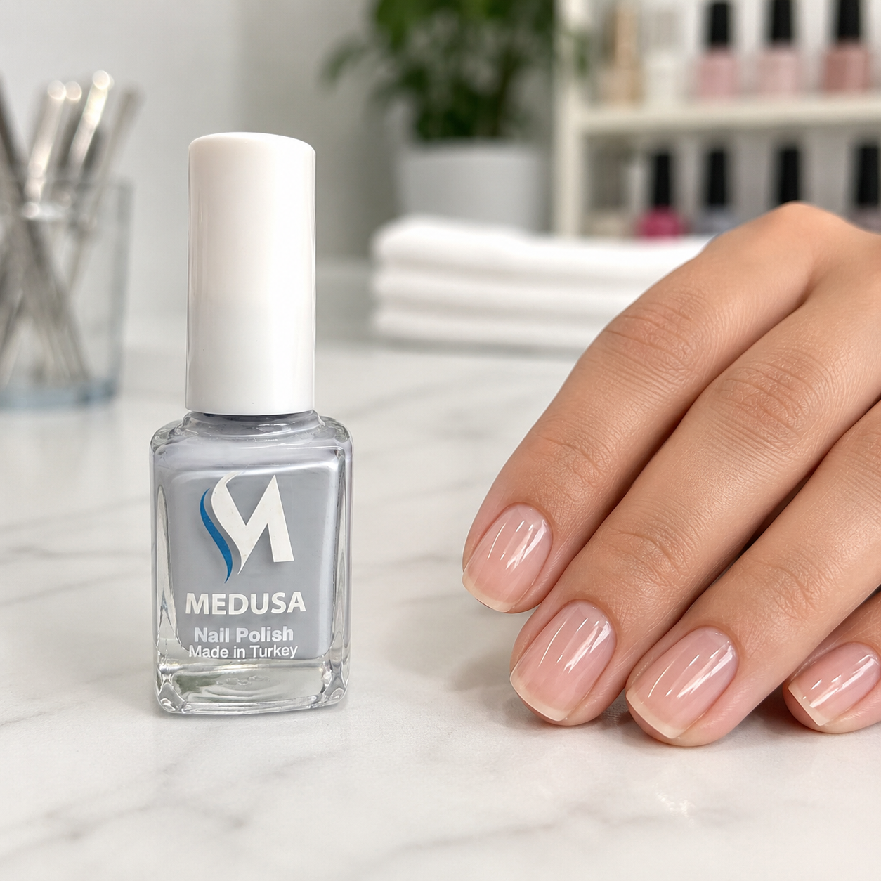 Medusa Nail Polish MNP156 – Esmalte Gris 0.37 oz