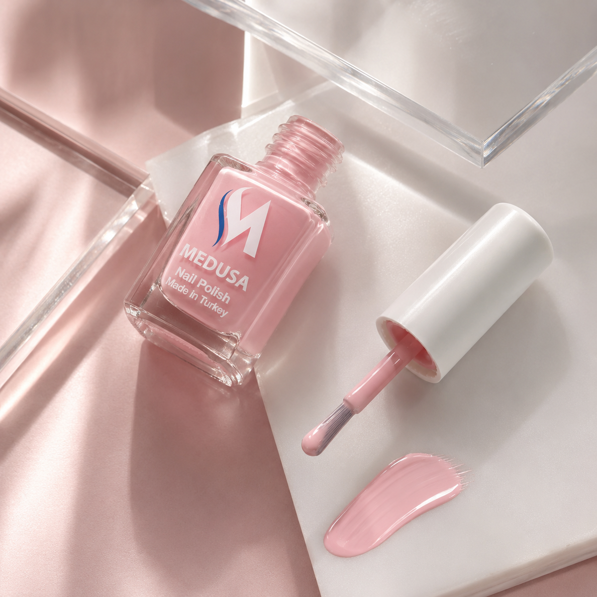 Medusa Nail Polish MNP159 – Esmalte Rosado Claro Cremoso